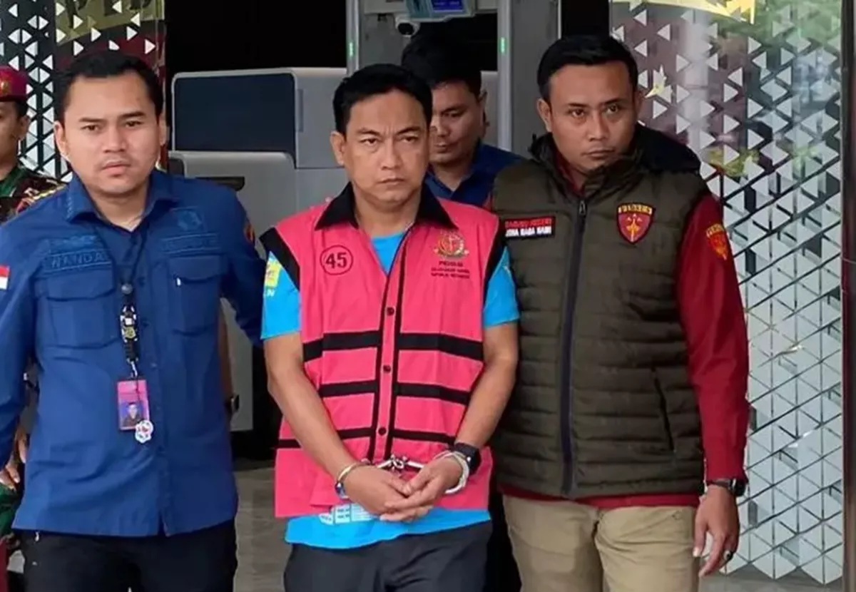 BREAKING NEWS: Kejaksaan Agung Tangkap Ketua Ombudsman RI  Hery Susanto baru saja dilantik sebagai Ketua Ombudsman RI oleh Presiden Prabowo Subianto pada Jumat pekan lalu. - Metro Smart Solutions
